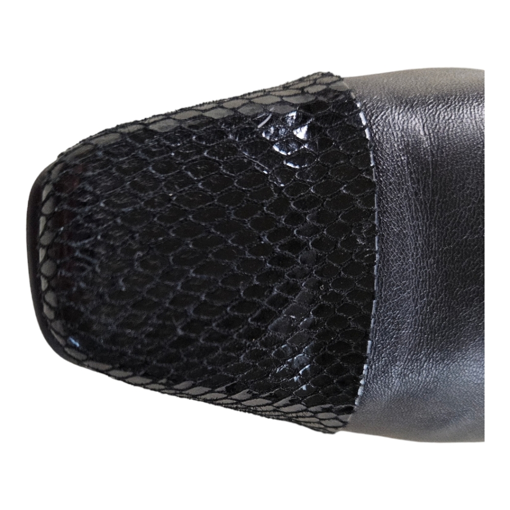 Vaneli Black Leather Pumps with a Low Heel and Snakeskin Accents size 8.5 - Picture 2 of 10